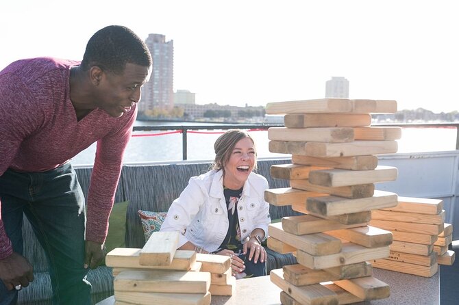 Chicago Signature Lunch Cruise on Lake Michigan - Small-Group Cruise for a Personalized Experience