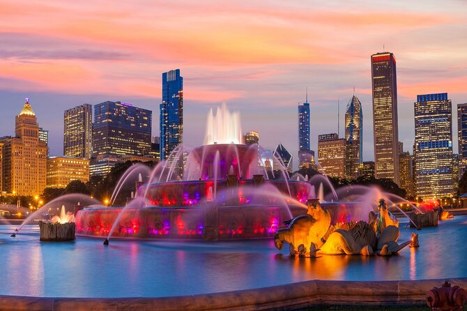 Chicago Small-Group Night Tour with Skydeck and Boat Cruise - Starting at the Willis Tower Skydeck for Unmatched Views