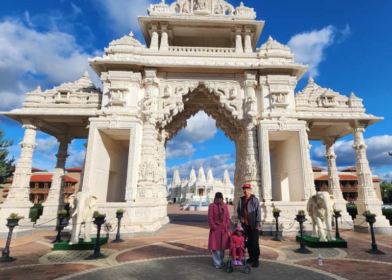 Chicago Suburbs: The Hidden Gems Tour - Starting at the BAPS Shri Swaminarayan Mandir in Bartlett