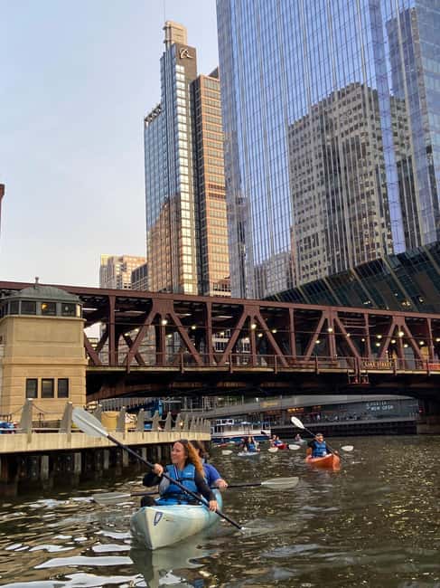 Chicago: Sunset Kayak Tour on the Chicago River - Key Points