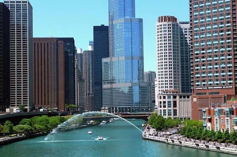 Chicago: Tiki Bar Cruise on Chicago River or Lake Michigan - Vibrant Tiki Atmosphere Meets Chicago Landmarks