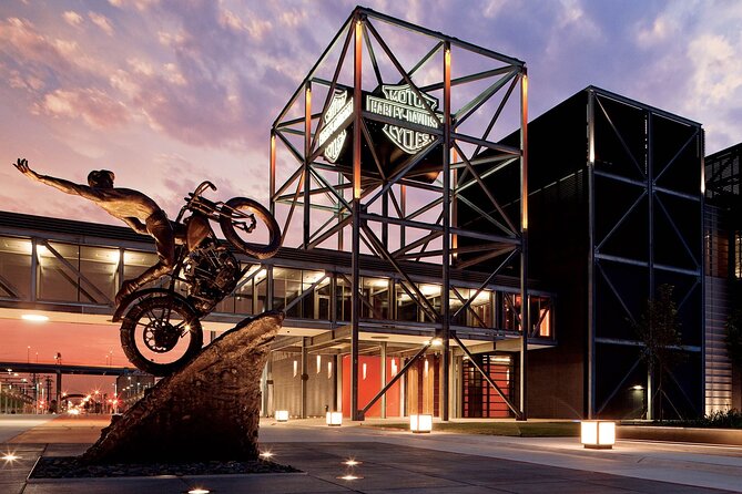 Chicago to Milwaukee:Day Trip with Brewery Tour & City Highlights - Explore Milwaukee in a Day from Chicago for $125