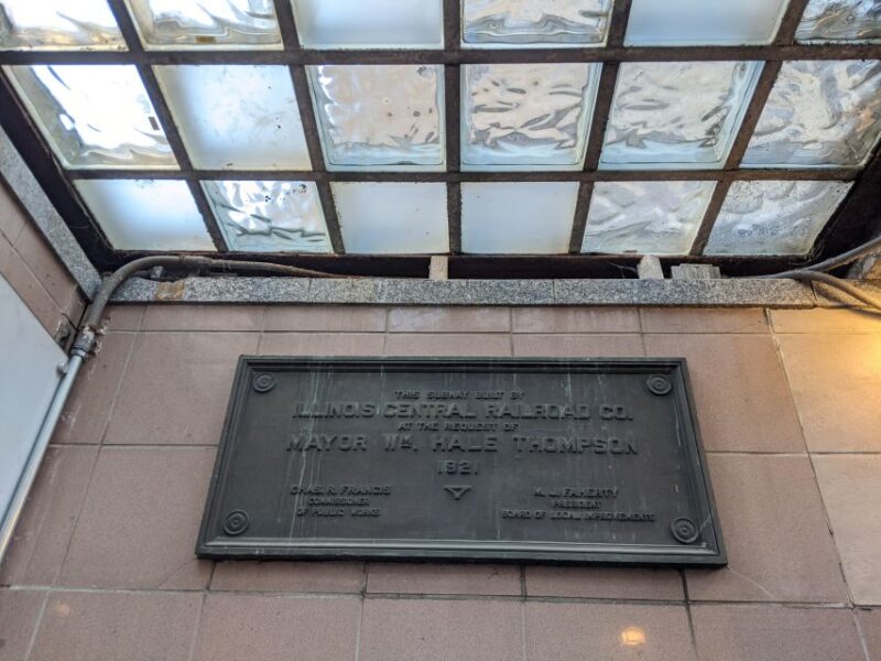 Chicago: Underground Pedway & Downtown Secrets Walking Tour - Included Guide and Tour Experience