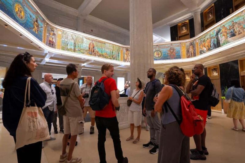 Chicago Walk: Prohibition, Architecture & Hidden Gems - Architectural Landmarks: Wrigley, Tribune & More