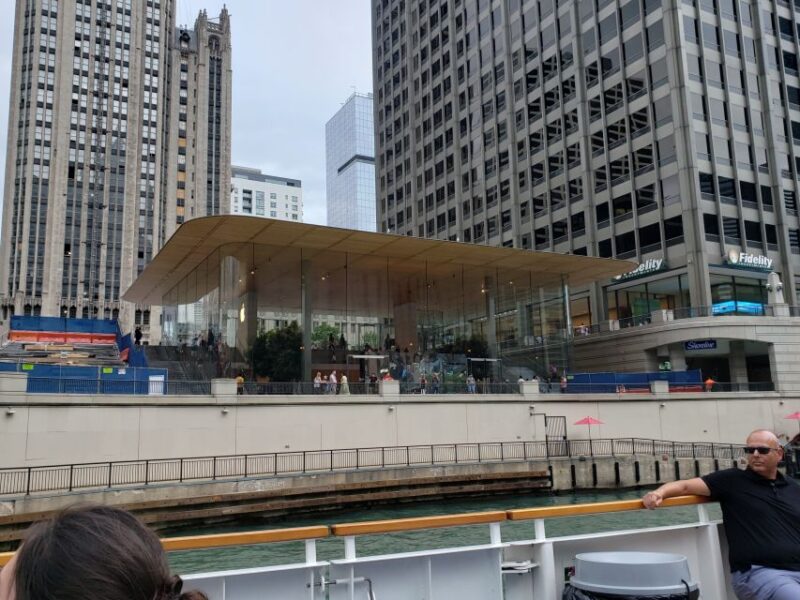 Chicago's Modern Skyscrapers Guided Walking Tour - Key Points