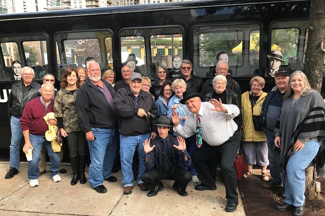 Chicago's Original Gangster Tour by Bus - The Tour Experience: Authenticity Meets Entertainment
