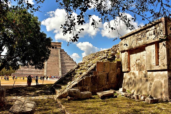 Chichen Itza and Cenote Adventure with Traditional Lunch - Detailed Tour of Chichen Itza: The UNESCO Wonder