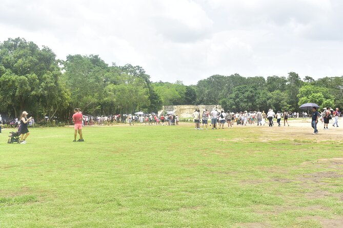 Chichén Itzá and Cenote Saamal Day Tour with Lunch from Tulum - Exploring Valladolid: Colonial Charm and Vibrant Streets