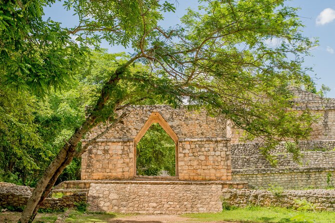 Chichen Itza, Cenote and Ek Balam Tour with Lunch from Valladolid - Exploring Ek Balam: The “Black Jaguar” Archaeological Site