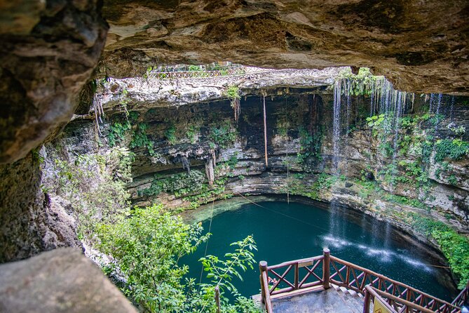 Chichen Itza, Cenote Swim & Izamal Magic Town with Buffet Lunch - Lunch at a Local Mexican Restaurant
