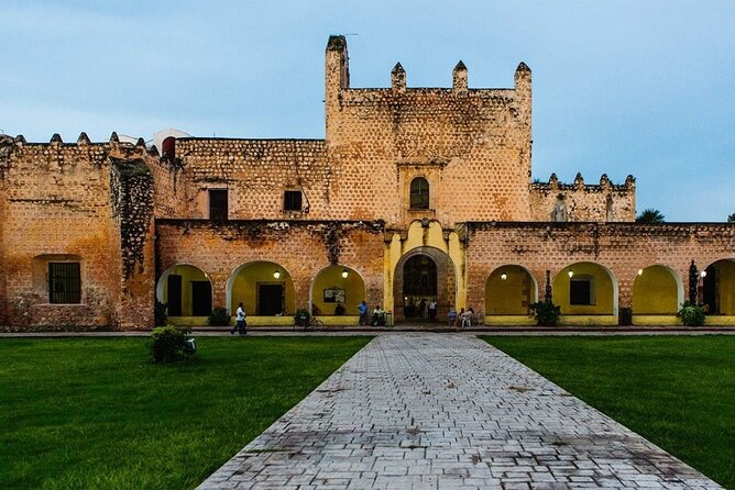 Chichen Itza, Cenote & Valladolid Tour transportation from Cancun - Starting the Day with Chichen Itza’s Ancient Pyramids