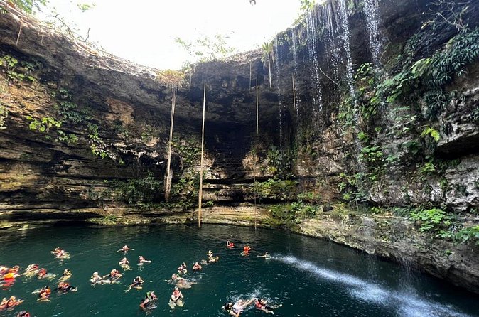 Chichén Itzá Day Tour with Cenote Swim and Valladolid Visit - Refreshing Swim at Cenote Saamal