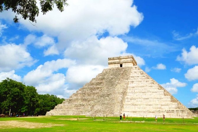 Chichen Itza Early Access Private Tour with Buffet Lunch - Expert Archaeologist Guides Bring Maya Culture to Life