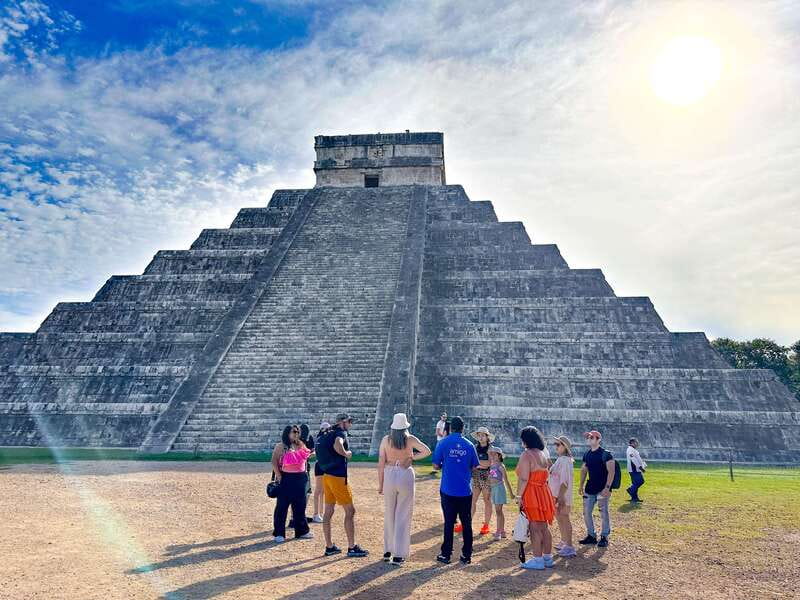 Chichen Itza: First Access Half-Day Guided Tour with Guide - Lunch Break at a Local Mexican Restaurant