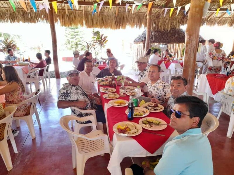 Chichén Itzá Plus: Complete Tour with Free Drinks - Visiting the Colonial Charm of Valladolid