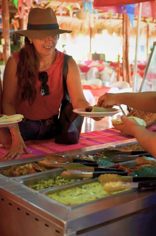 Chichén Itzá, Suytun and Ik-kil Cenote, and Valladolid Tour - Swimming and Exploring at Suytun and Ik-kil Cenotes