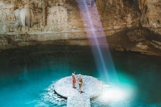 Chichen Itza Tour 8 new wonder - In-Depth Guided Visit at Chichen Itza