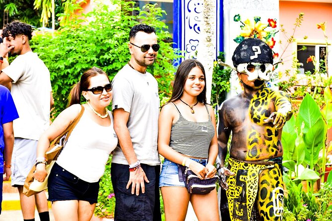 Chichén Itzá Tour+Cenote Chichikan & Valladolid From Tulum Bal - Authentic Yucatecan Lunch in the Region