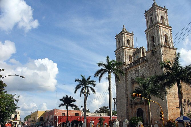 Chichen Itza, Valladolid and Cenote Full Day Tour - Strolling Through the Vibrant Town of Valladolid