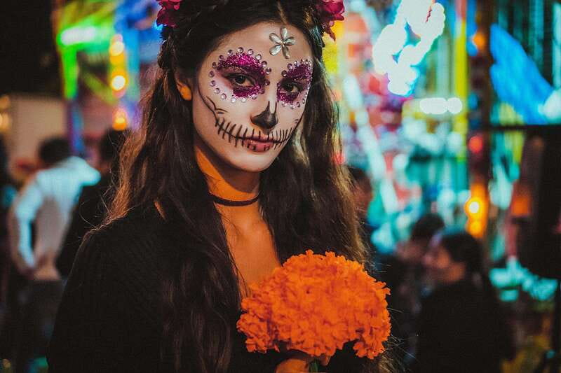 Chignahuapans Day of the Dead: A Cultural Tapestry - Participating in Grave-Tending Rituals at the Cemetery in Teotlalpan