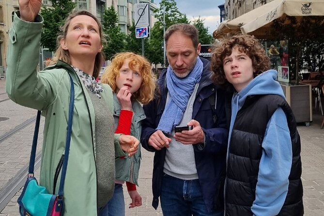 Children's escape game in the city of Lille - Marsupilami! - Starting Point at Parvis Saint-Maurice in Lille