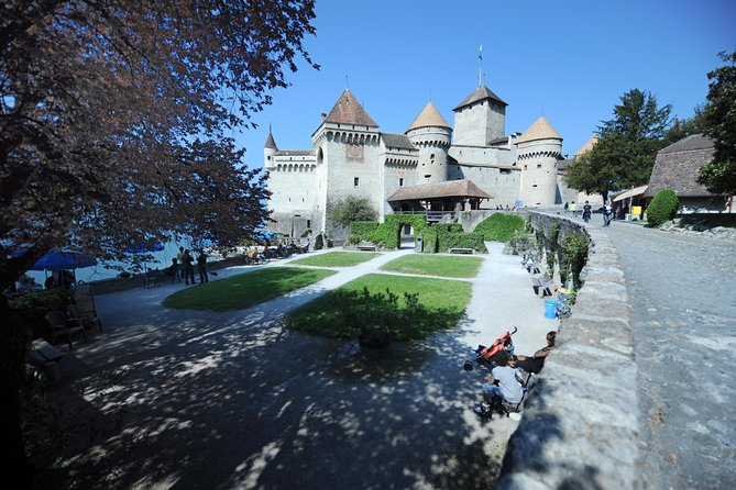 Chillon Castle Entrance Ticket in Montreux - Additional Amenities and Visitor Tips