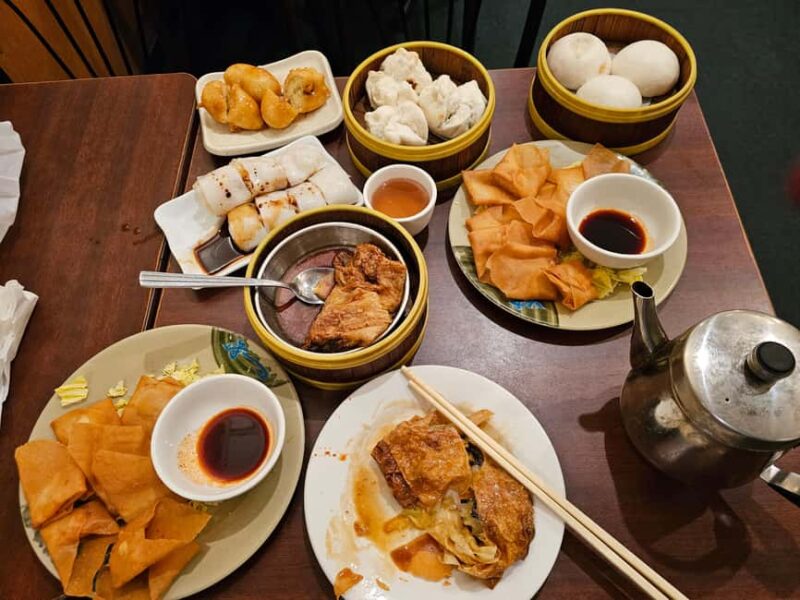 Chinatown: Deep History, Everyday Life, and Restaurants - Hidden Streets and Movie Locations in Downtown Chinatown