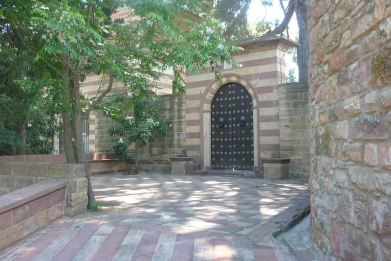 Chios : Welcome Concierge coffee break with a local - Meeting and Ending the Experience