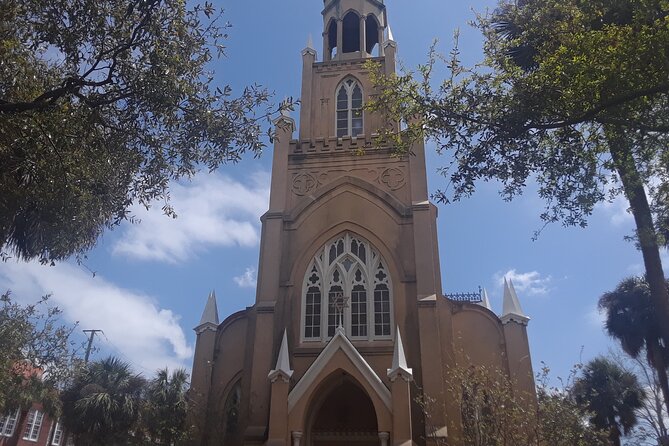 Chippewa Square to Forsyth Park: A Self-Guided Audio Tour of Savannah - Lafayette Square: A Historic Urban Oasis