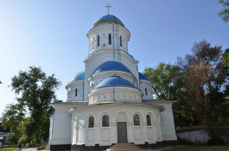 Chisinau: City Highlights Private Walking Tour - Key Points