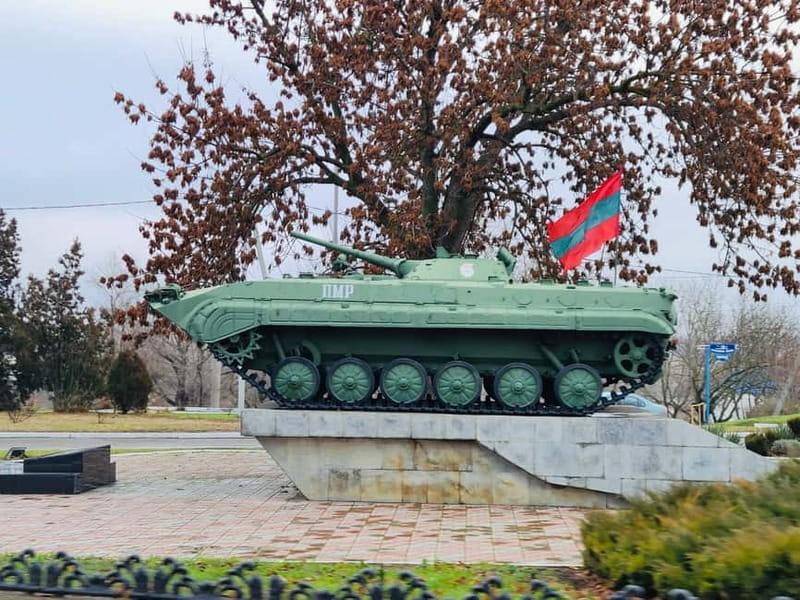 Chisinau: Discover Soviet Heritage of Transnistria - Visiting Monuments: The Suvorov and Tank Memorials