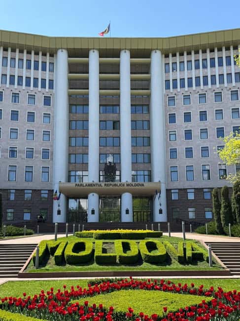 Chisinau Private City Tour - Explore Chisinau’s Architectural Diversity