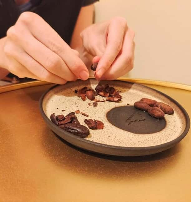 Chocolate history workshop Ghent - Making Your Own Chocolate Bar from Specialty Cacao