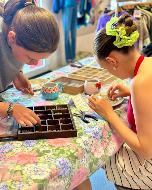 Cholet: Charm Necklace Creation Workshop - Key Points