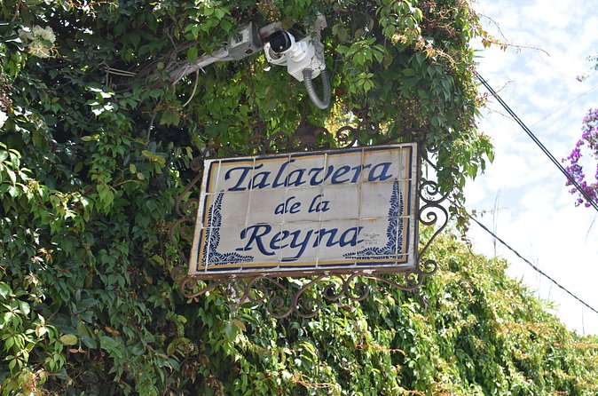 Cholula and Talavera from Puebla city (private tour) - Admiring the Façade of San Francisco Acatepec