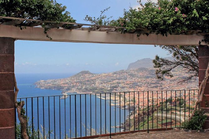 Christ King + Old Town tour by tuk-tuk - Starting Point at Av. Sá Carneiro in Funchal