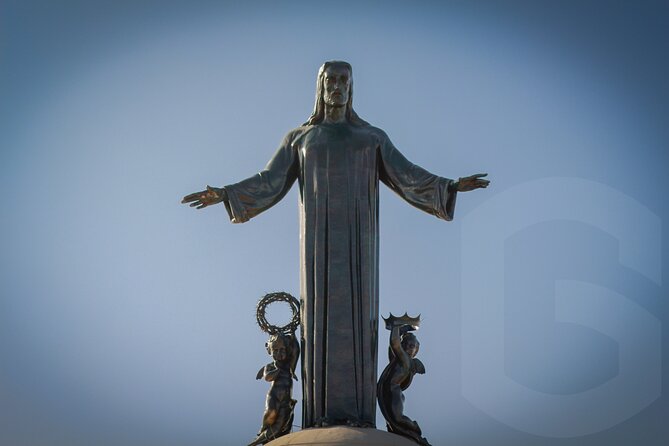 Christ the King, Traveling Mummies VS El Santo and Catrinas - Practicalities of the Tour: Logistics and Inclusions