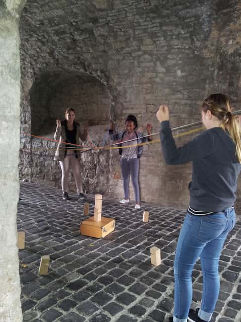 Christmas city game in Würzburg, including mulled wine and group dynamics - Exploring Würzburg’s Old Town and Iconic Landmarks