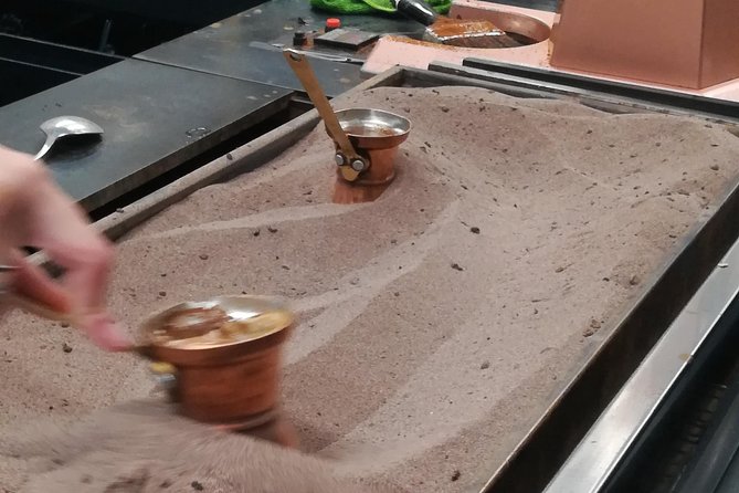 Christmas food and walking tour in Athens - Tasting Honey, Olive Oil, and Christmas Drinks in Monastiraki