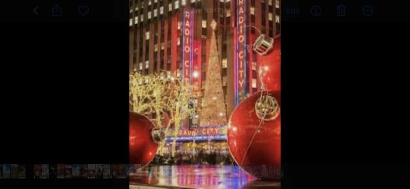 Christmas in New York: Holiday Lights Wonderland Tour - Marvel at Herald Square and Macy’s Christmas Windows