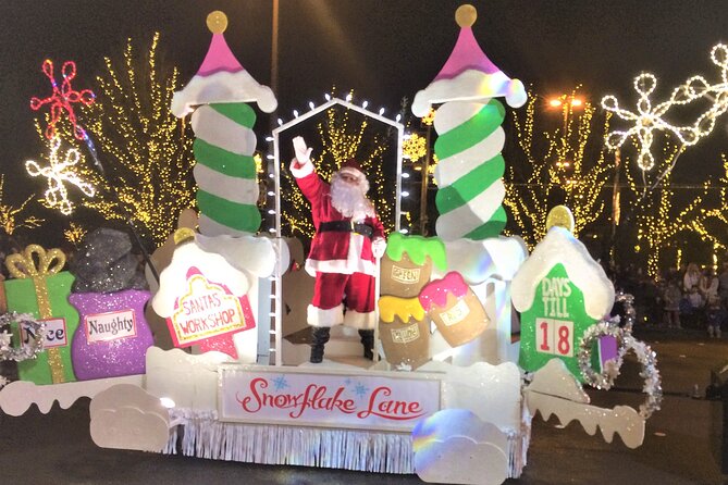 Christmas Lights and Snowflake Lane photo tour - Watching the Snowflake Lane Parade in Bellevue