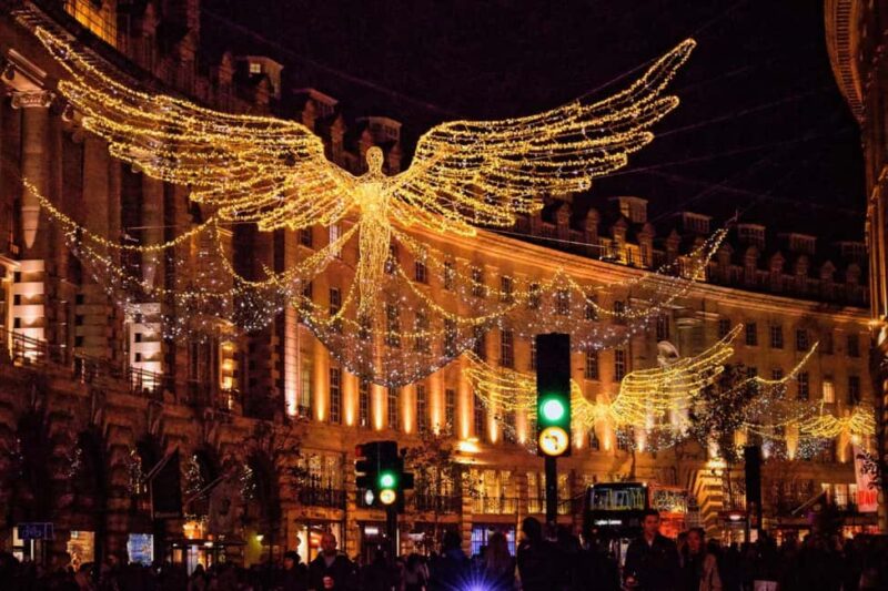 Christmas Lights Walking Tour - Visiting the Ritz Hotel and Fortnum & Mason
