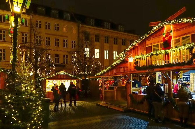 Christmas Magic in Copenhagen - Walking Tour - Attending Christmas Performances at Stork Fountain