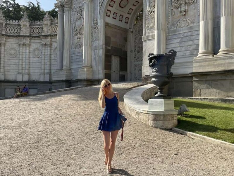 Christmas Magic in Istanbul Private Photo Shoot Experience - Comparing Similar Experiences