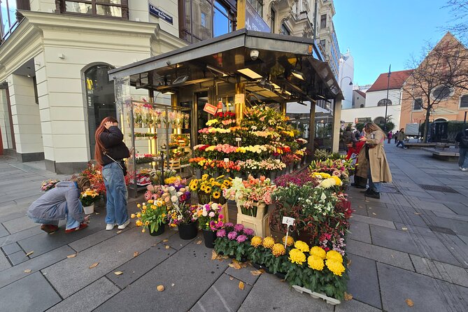 Christmas Markets & Shopping in Vienna - Logistics and Practical Details