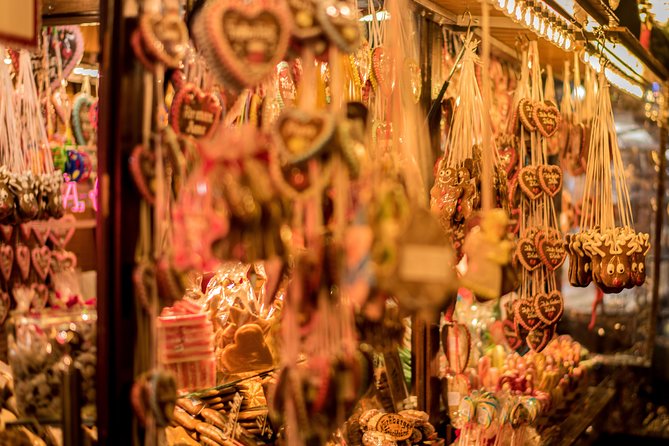 Christmas Private Daytrip - Vienna to Budapest & back, English Speaking Driver - Exploring Budapest’s Festive Markets and Streets