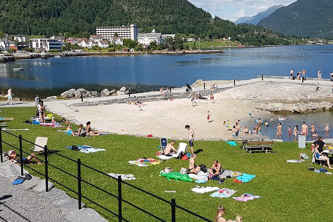 Cidery Day Tour with a Fjord Cruise from Bergen - Exploring Balestrand in Free Time