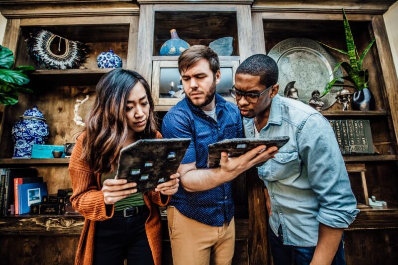 Cincinnati: 1-Hour Escape Room Adventure - The Role of the Game Guides and Hints