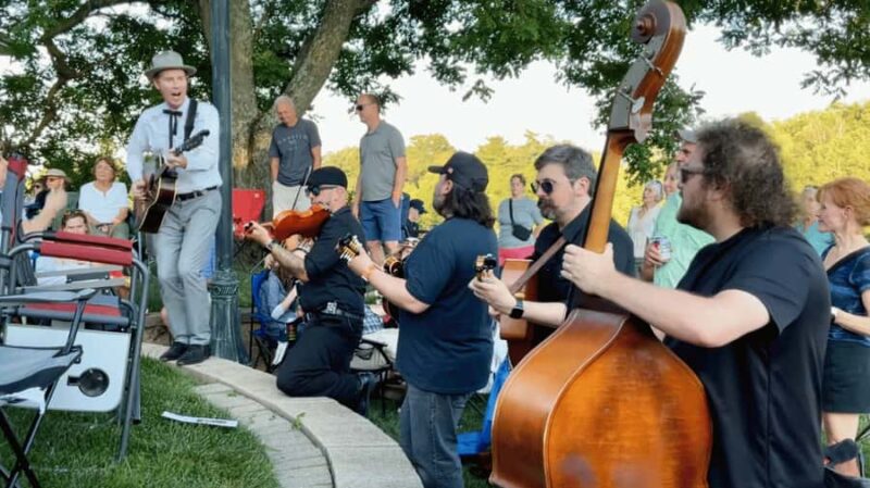 Cincinnati: Behringer-Crawford Museum Admission Ticket - Stepping Back in Time: Postwar Americana on Level 2