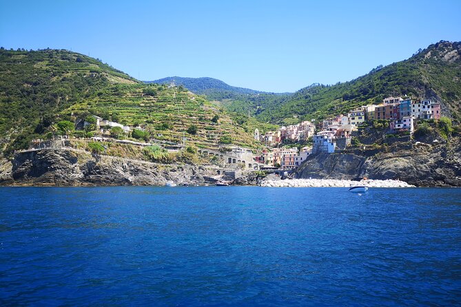 Cinque Terre by the sea with local wine - Swimming and Snorkeling in Cinque Terre’s Waters
